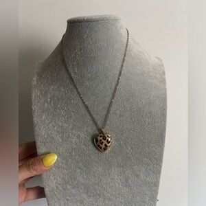 ✨Leopard Heart Pendant Necklace✨